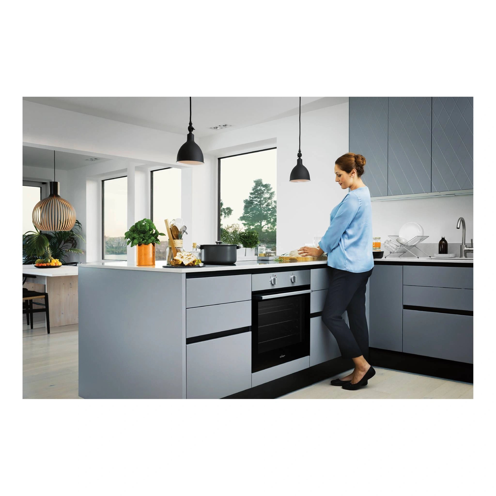 Chef 60cm Electric Multi Function Fan Forced Built-In Oven CVE612SB, Lifestyle