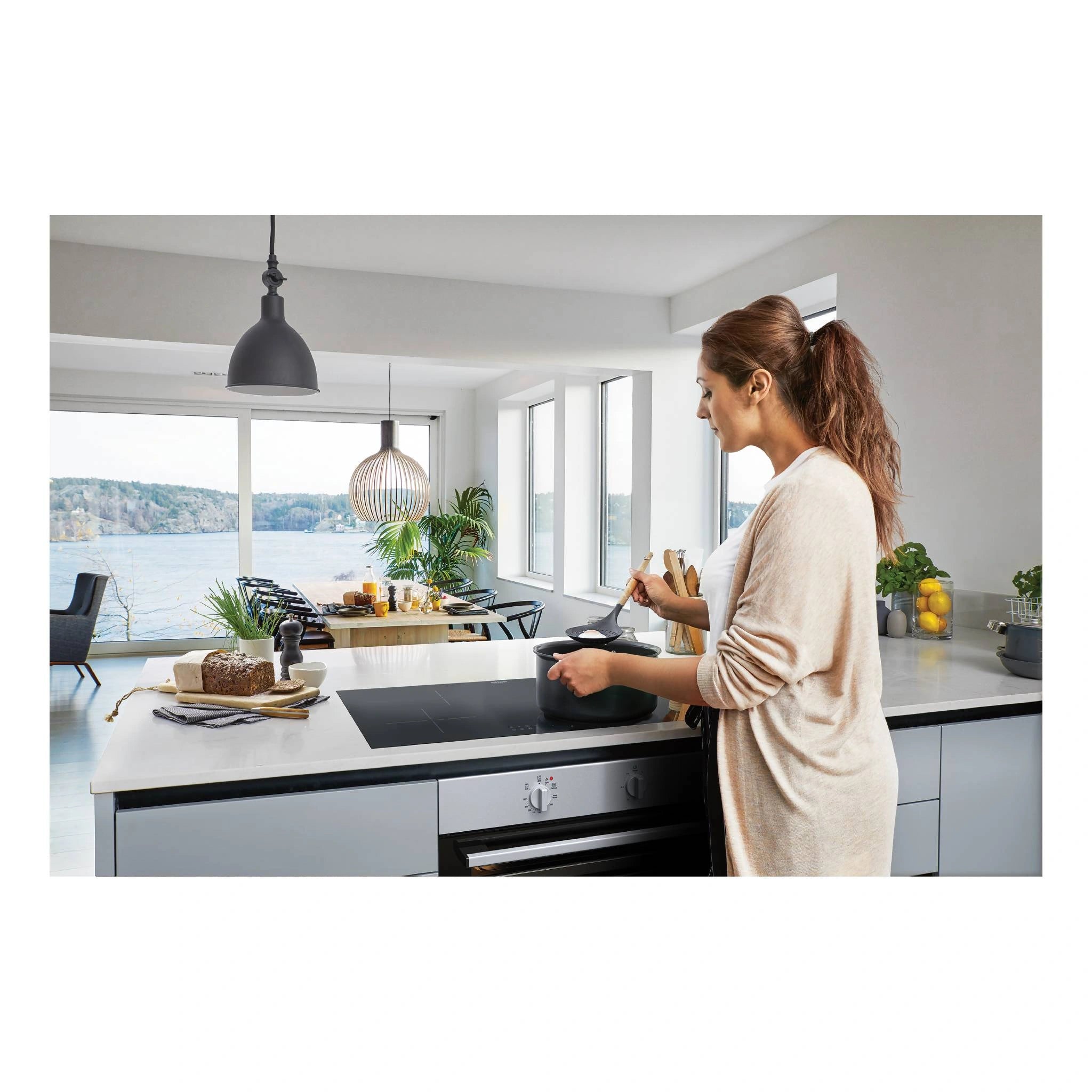 Chef 60cm Electric Multi Function Fan Forced Built-In Oven CVE612SB, Lifestyle