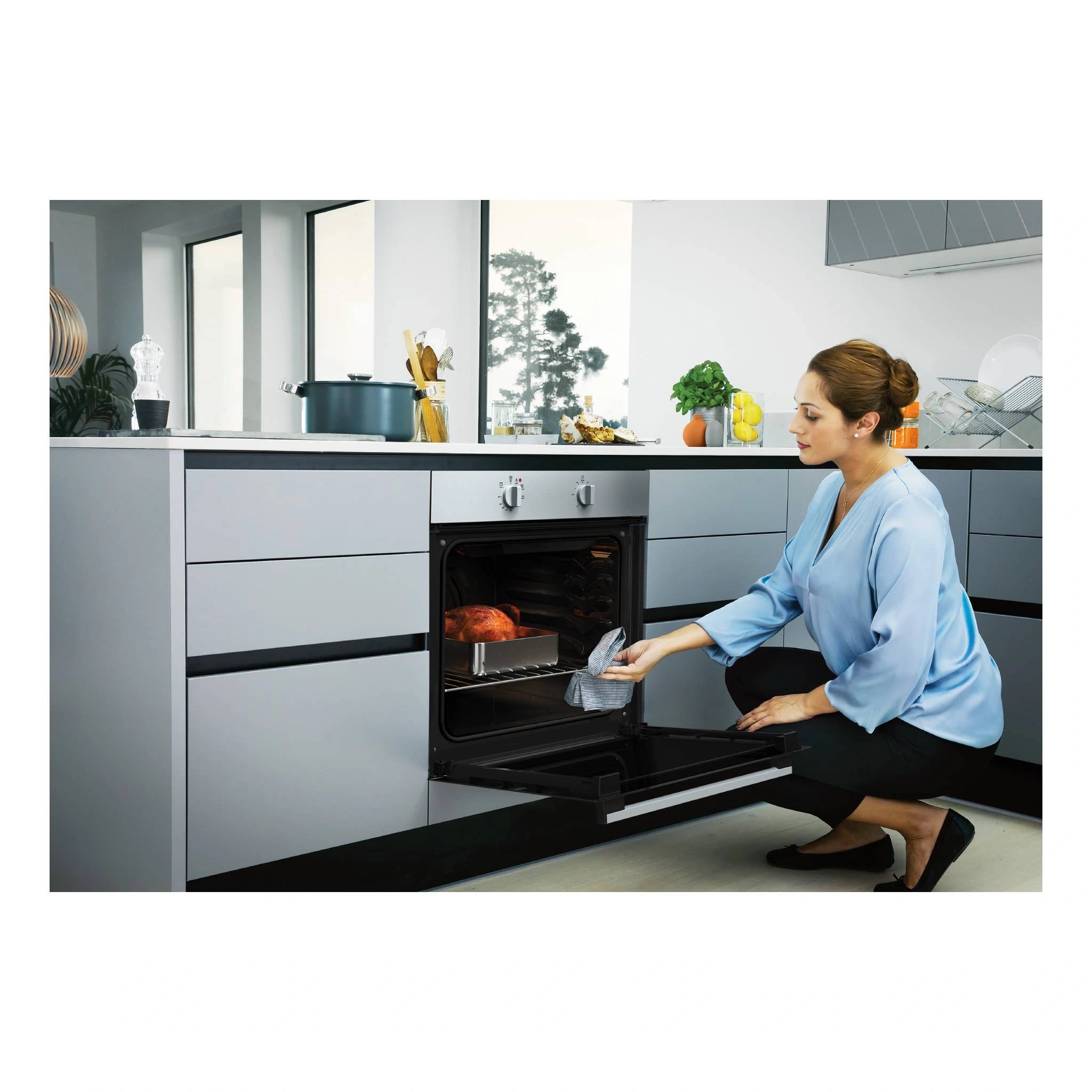 Chef 60cm Electric Multi Function Fan Forced Built-In Oven CVE612SB, Lifestyle