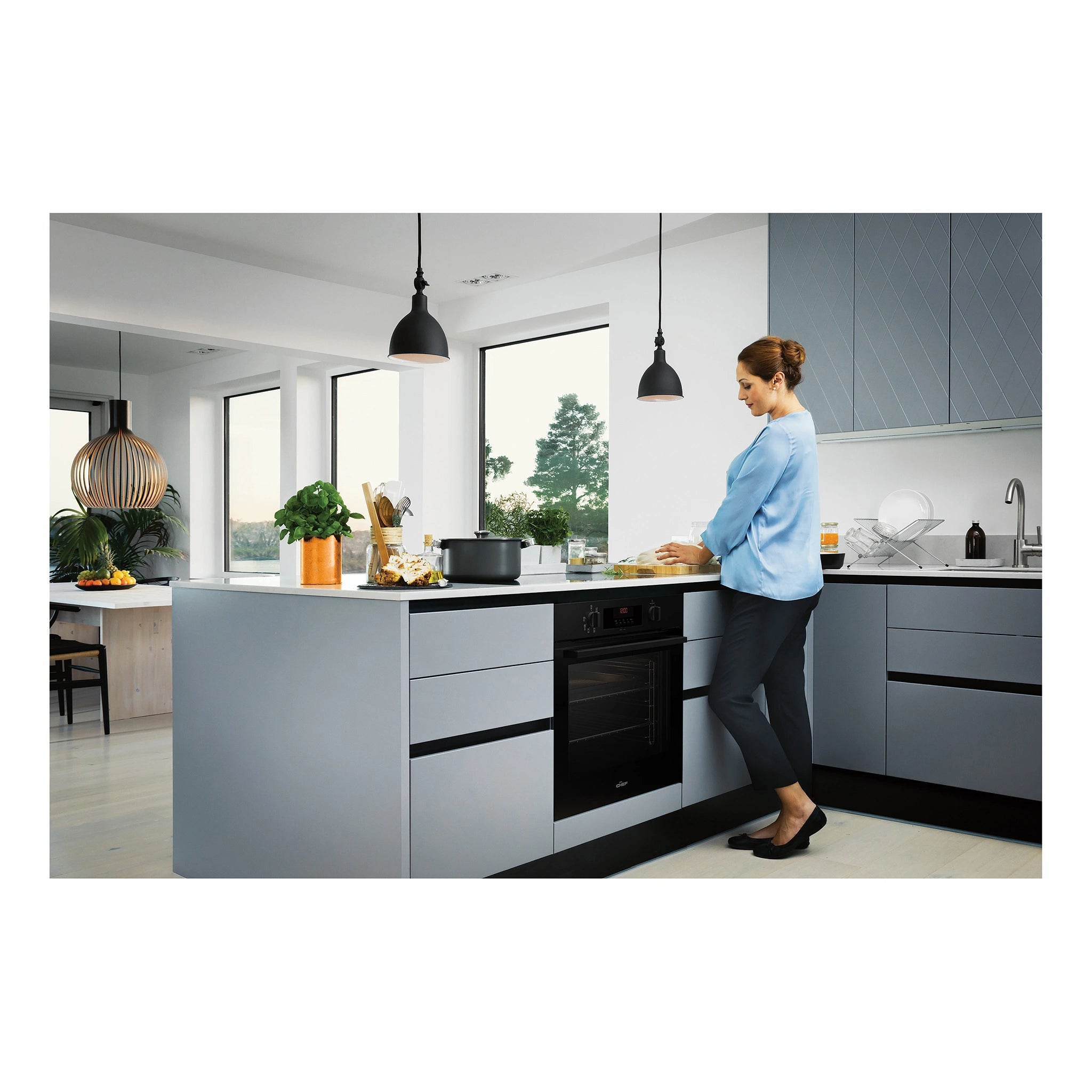 Chef CVEP614DB 60cm Electric Built-In Multi-Function Oven with Easy Pyro Clean