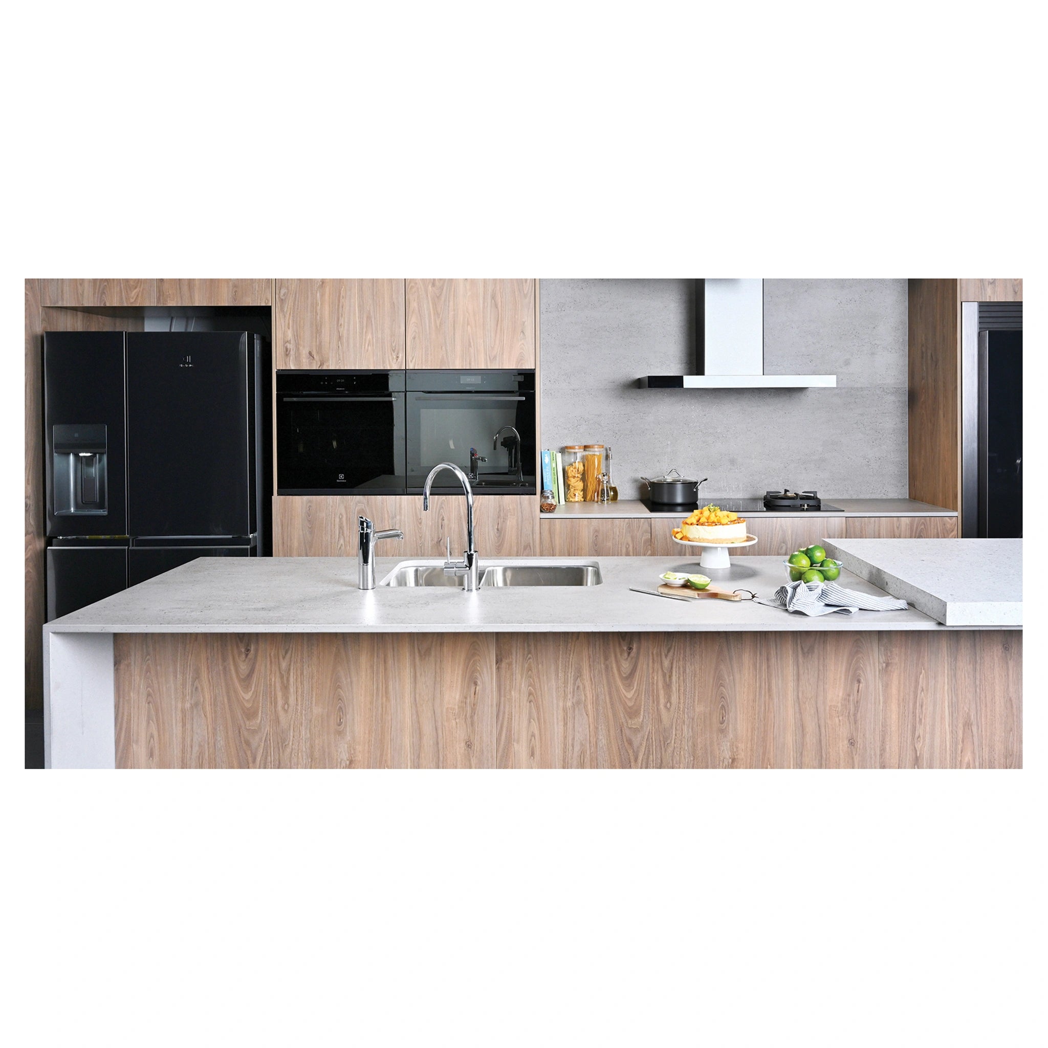 Electrolux 90cm Dark Stainless UltimateTaste 700 Integrated Rangehood ERI935DSE, Lifestyle View 7