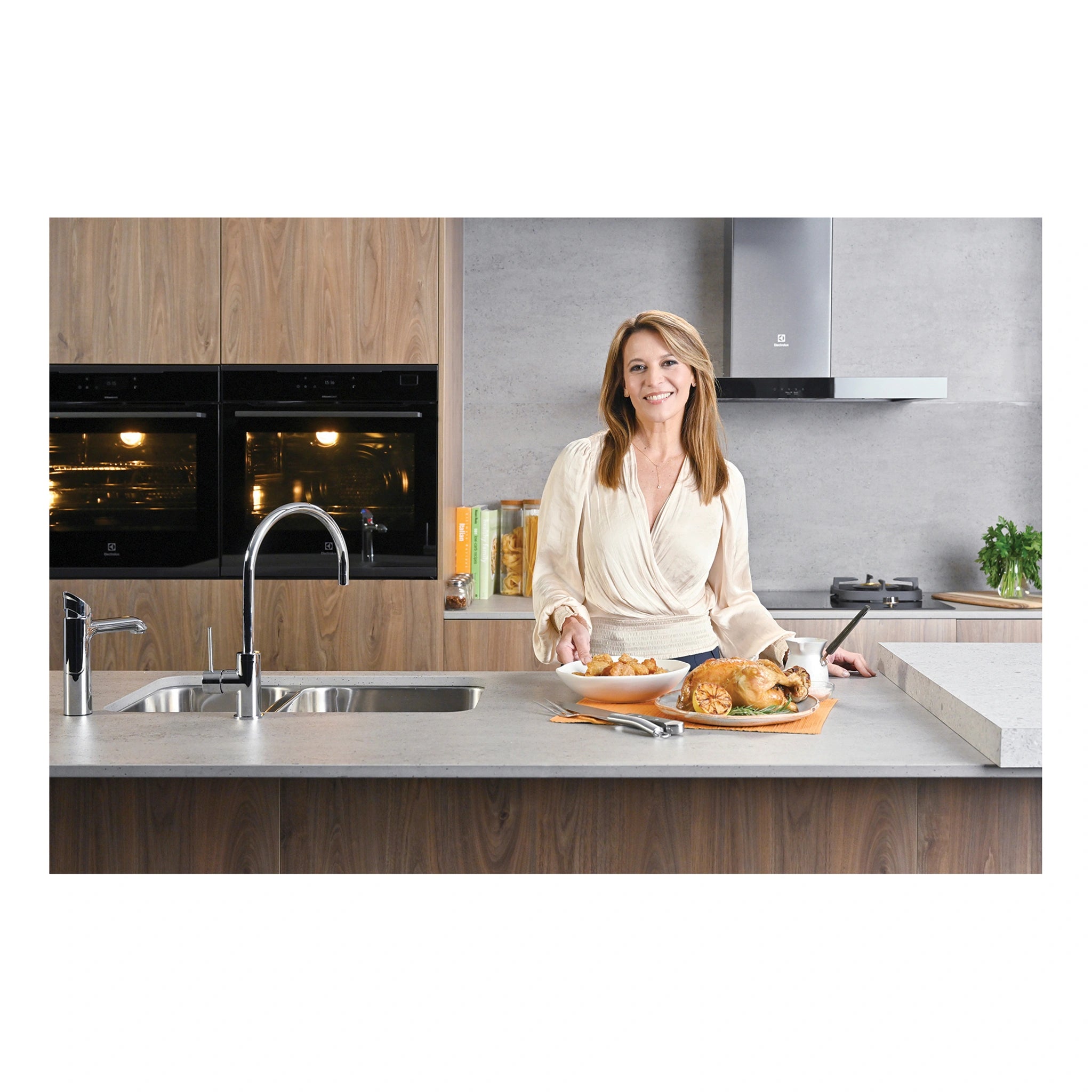 Electrolux 60cm Pyrolytic Dark Stainless Steel Oven with Steam EVEP619DSE, Lifestyle View 5