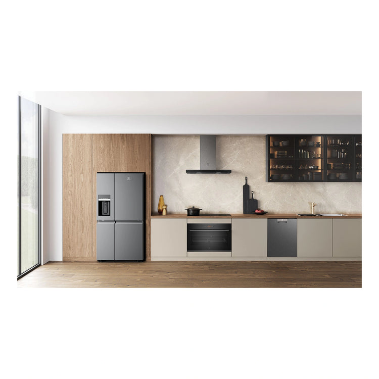 Electrolux 90cm Pyrolytic Built-In Steam Oven EVEP916DSE, Lifestyle View 2