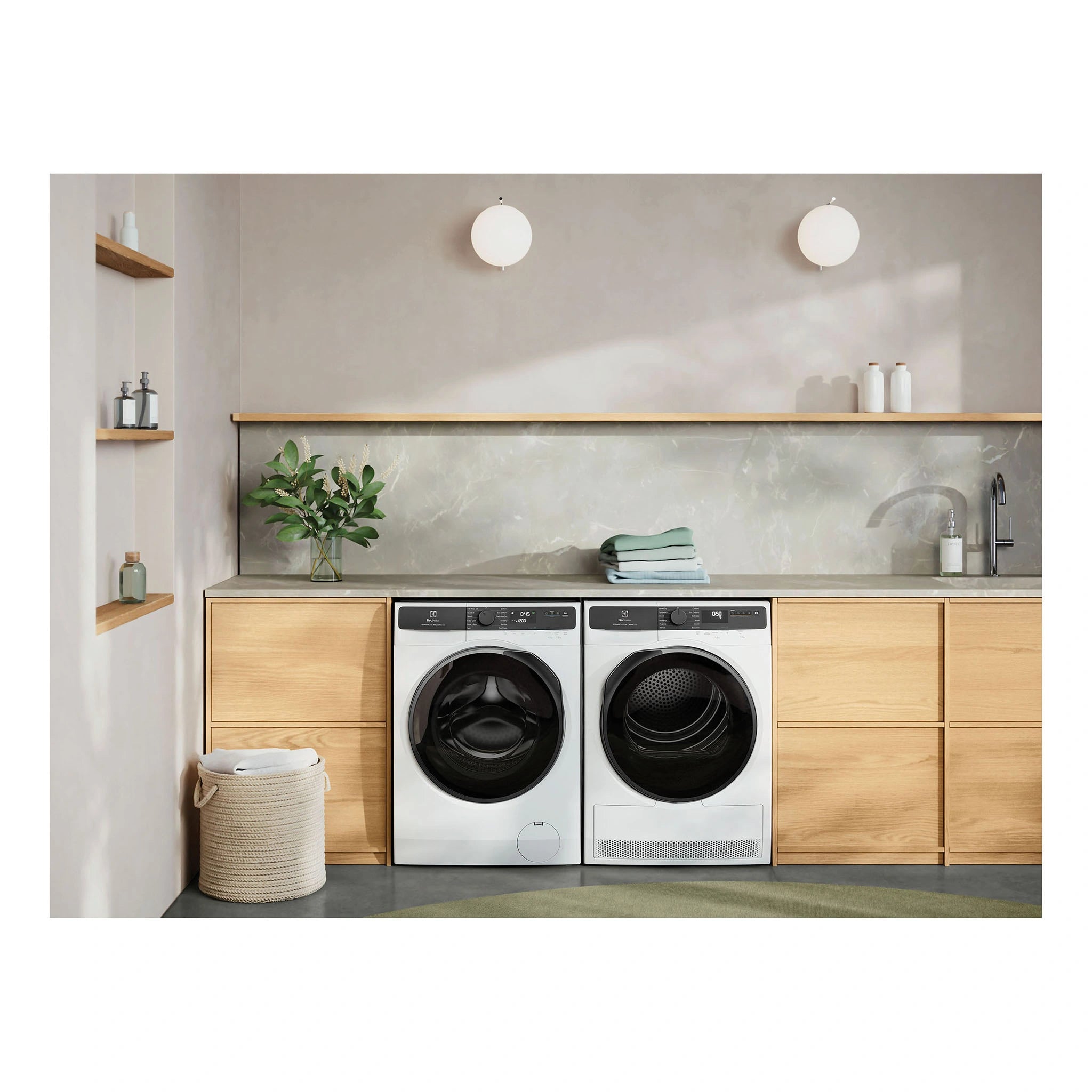 Electrolux EWF8023P5WC 8kg UltimateCare 500 Front Load Washing Machine