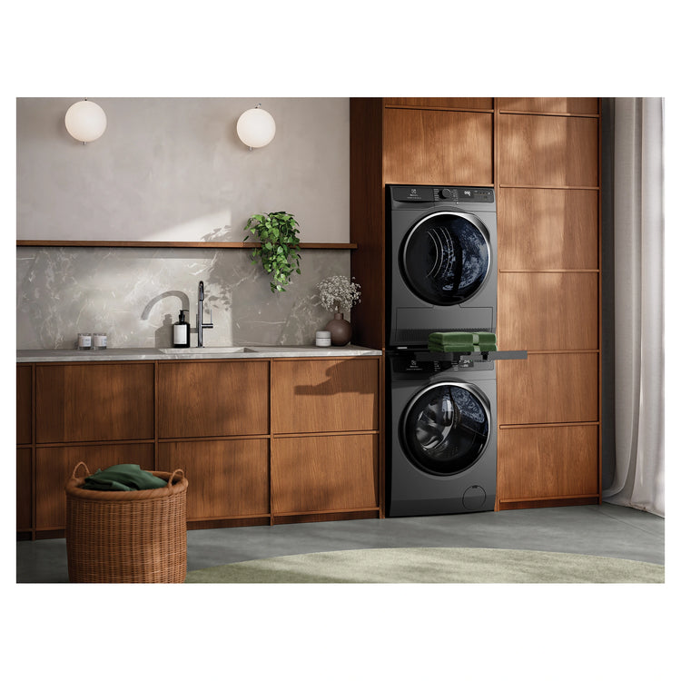 Electrolux 9kg UltimateCare 700 Front Load Washing Machine - Dark Onyx EWF9043R7SC, Lifestyle