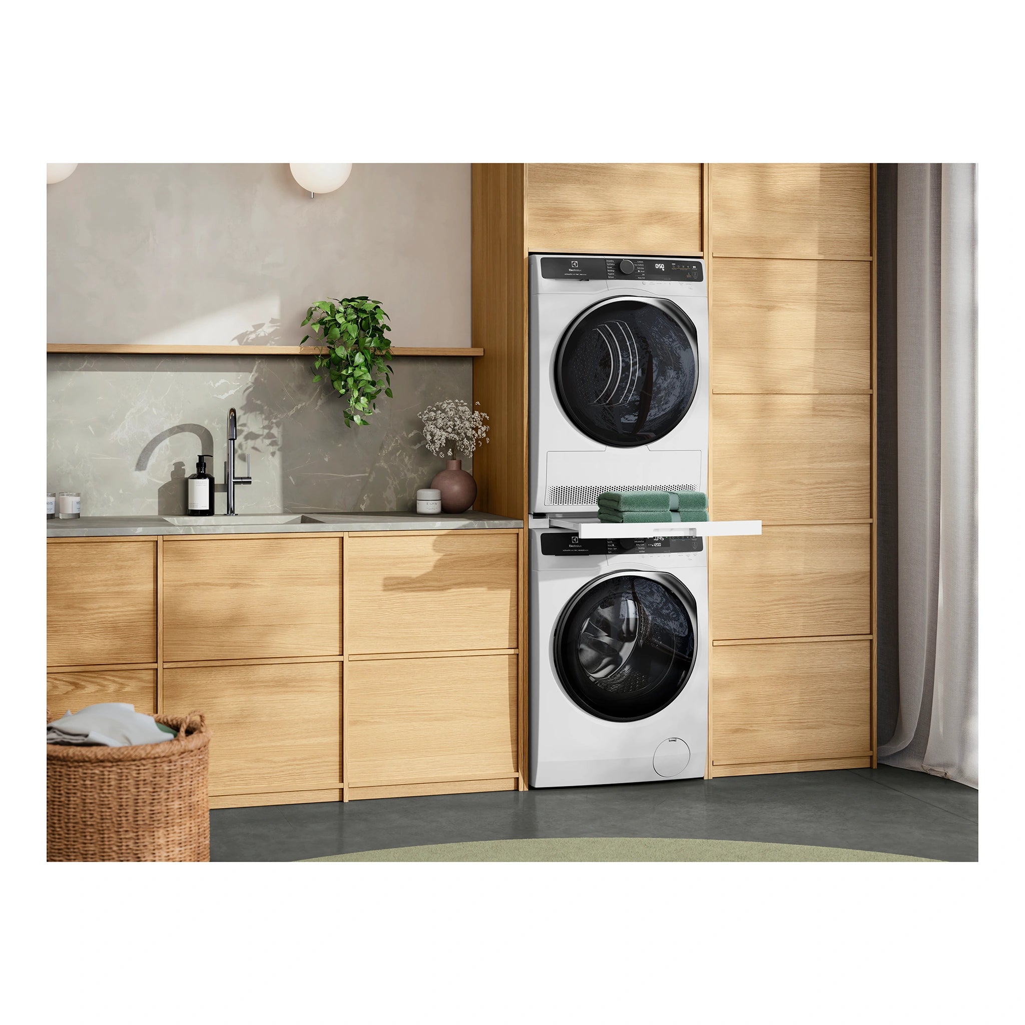 Electrolux 9kg UltimateCare 700 White Front Load Washing Machine EWF9043R7WCS, LIfe Style