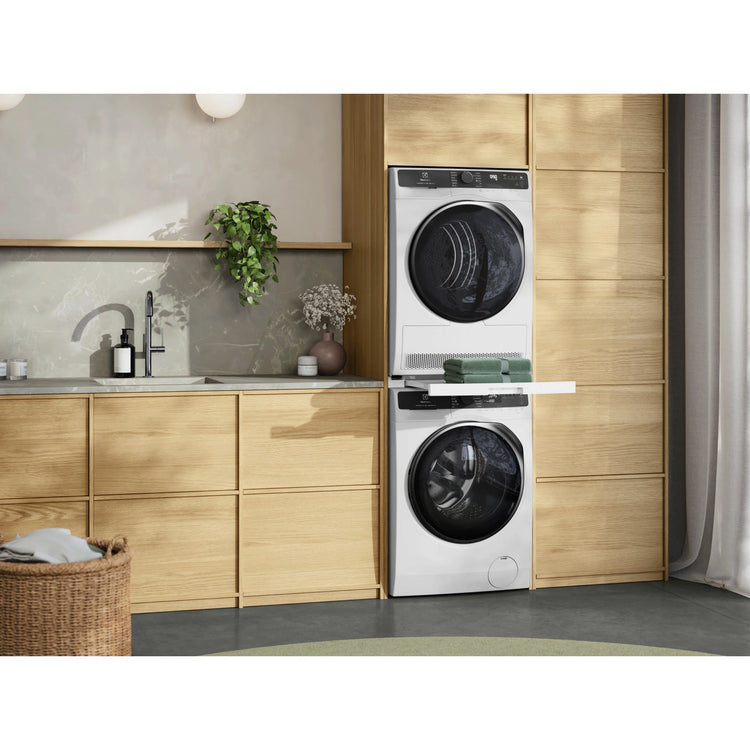 Electrolux 12kg UltimateCare White 700 Front load Washing Machine EWF1243R7WCS, Life Style View