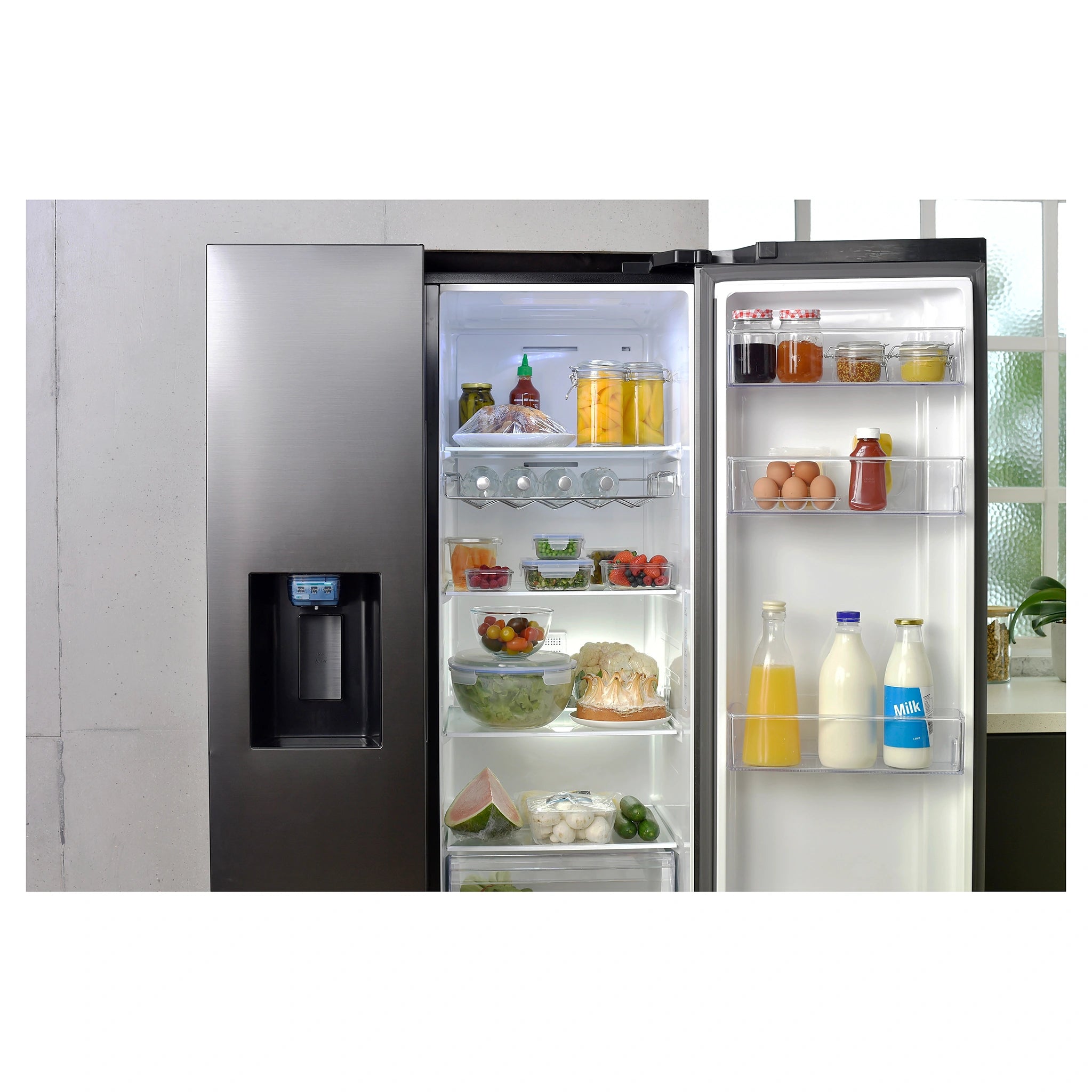 Samsung 635L Matte Black Side By Side Refrigerator SRS673DMB, Lifestyle View