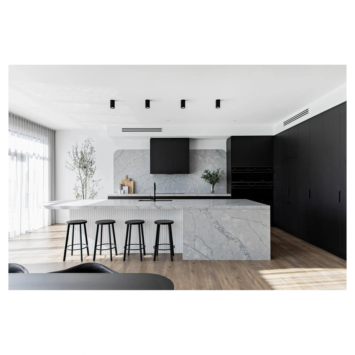 Schweigen 90cm Stainless Steel Silent Undermount Rangehood (900m³/h) UM11709ST, Lifestyle View 9