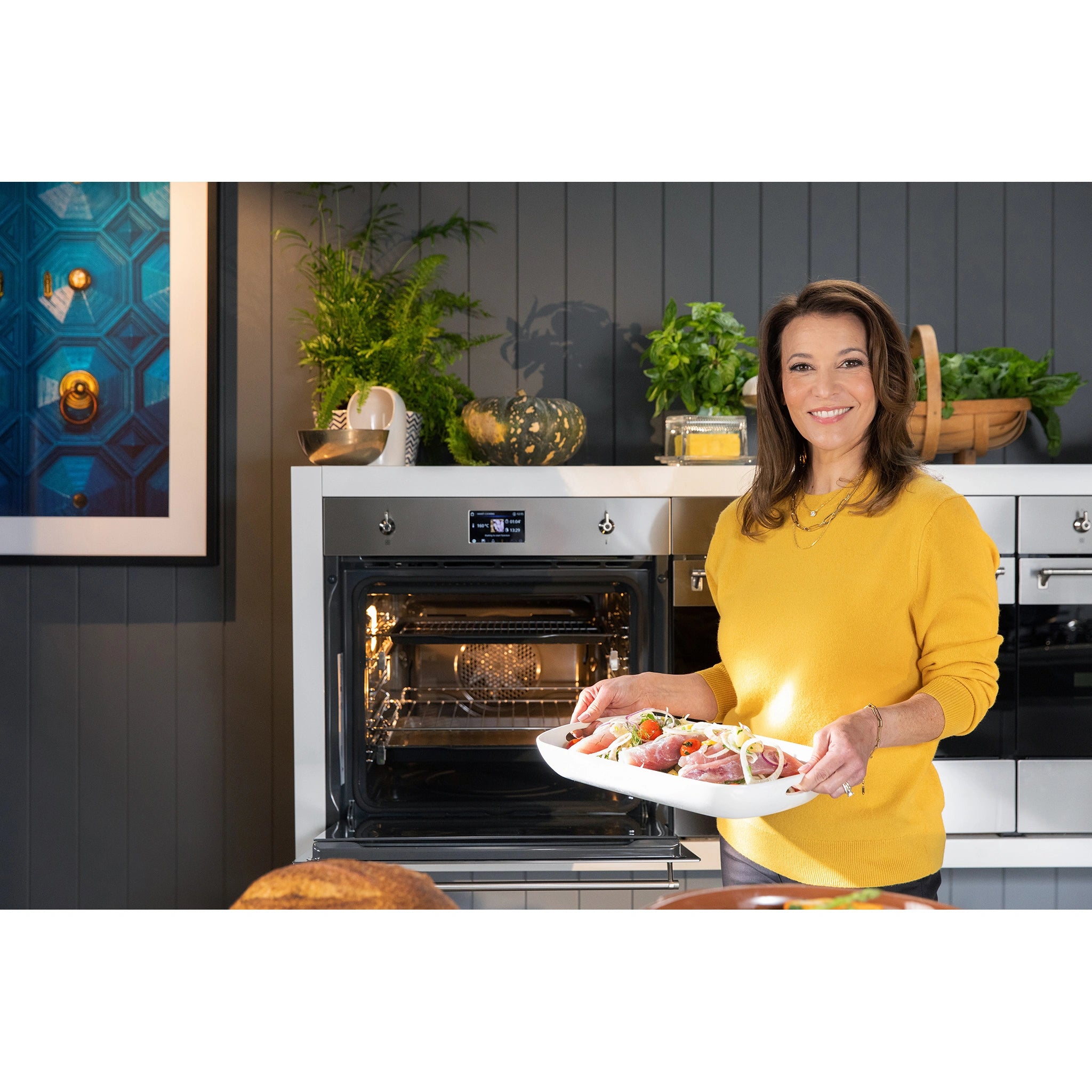 Smeg 60cm Classic Thermoseal Pyrolytic Built-In Oven SFPA6303TPX, Lifestyle View