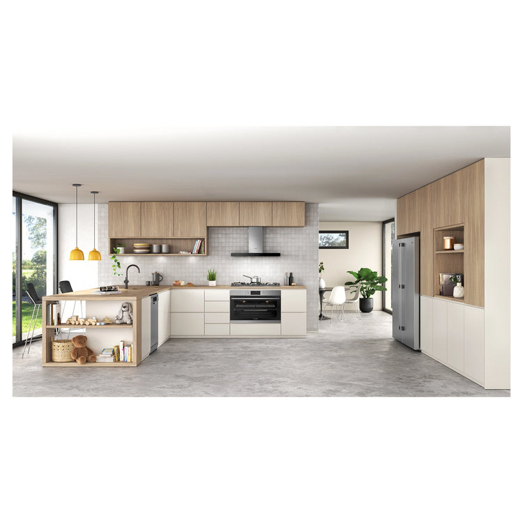 Westinghouse 496L Bottom Mount Frost Free Fridge WBE5300SCR, Lifestyle View