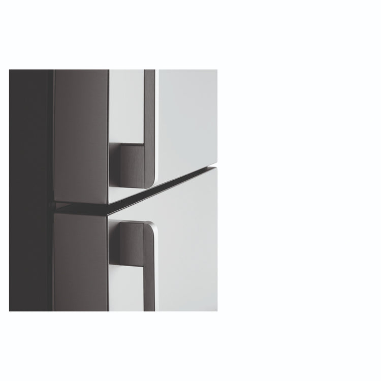 Westinghouse 496L Bottom Mount Frost Free Fridge Right Hinge - Stainless Steel WBE5304SCR, Door Handle Close-Up View