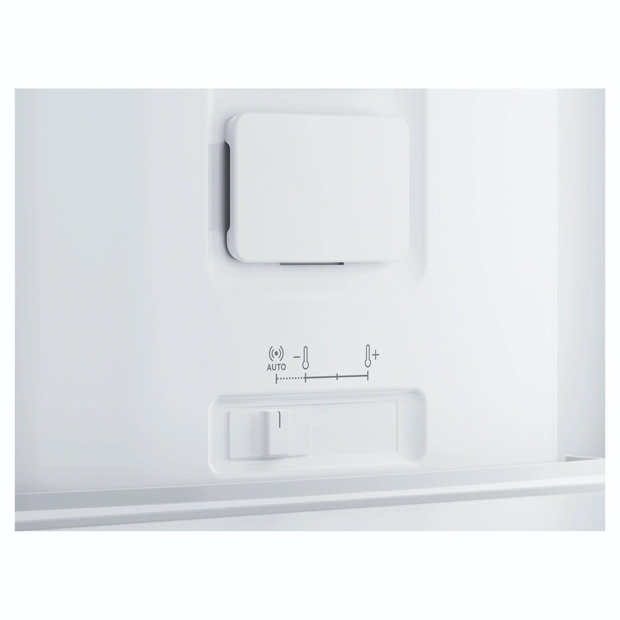 Westinghouse 312L Top Mount Fridge - Silver WTM3100SLX, Temperature Control View